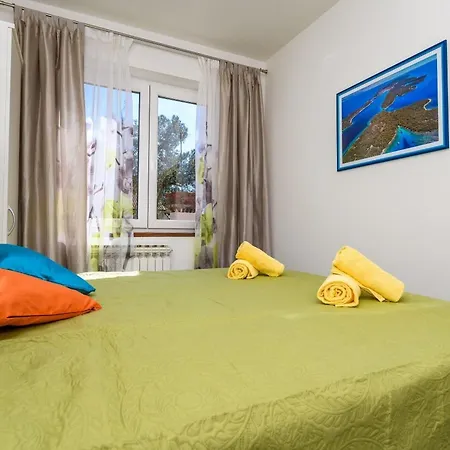Magnolia - Kamelia By Interhome Mali Losinj