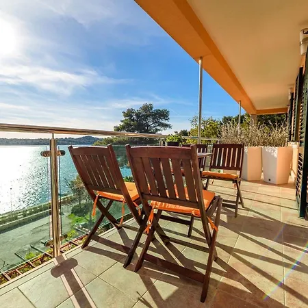 Magnolia - Kamelia By Interhome *