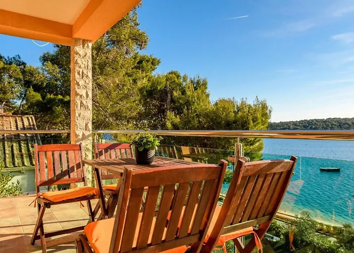 Apartamento Magnolia - Kamelia By Interhome Mali Lošinj